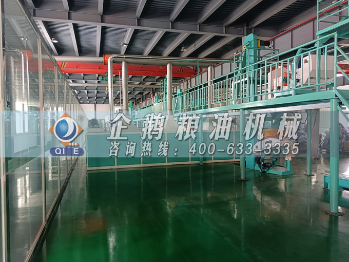 企鵝牌茶籽油雙螺桿榨油機(jī)，用心制造獲得客戶認(rèn)可(圖1)